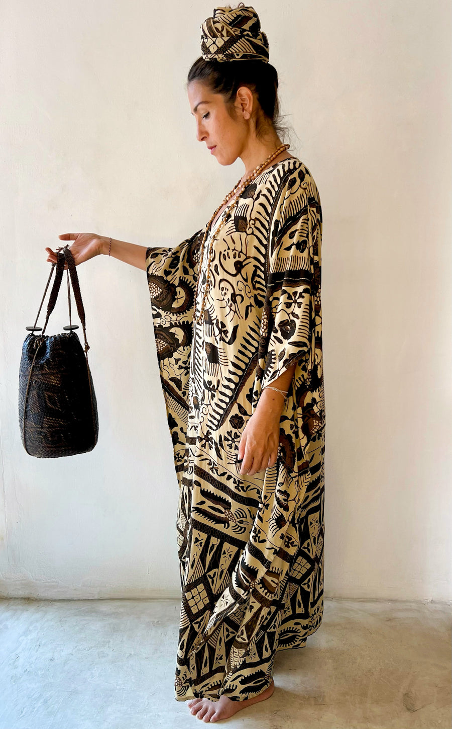 Khnum Kaftan Batik