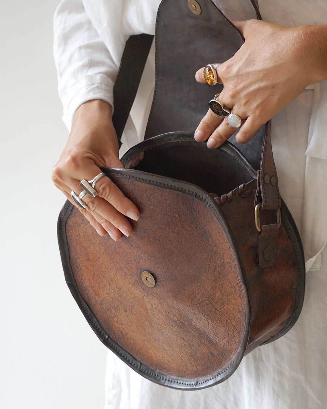 Borneo Vintage Round Bag