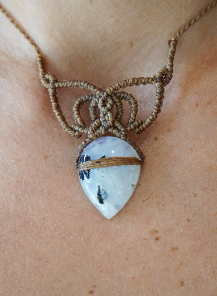 Moonstone Necklace Macrame